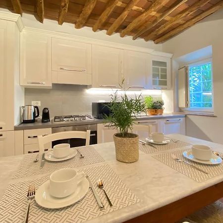 Vila Relax&Business Wi-Fi, Tv Hd, Parcheggio Gratuito Capannori Exteriér fotografie