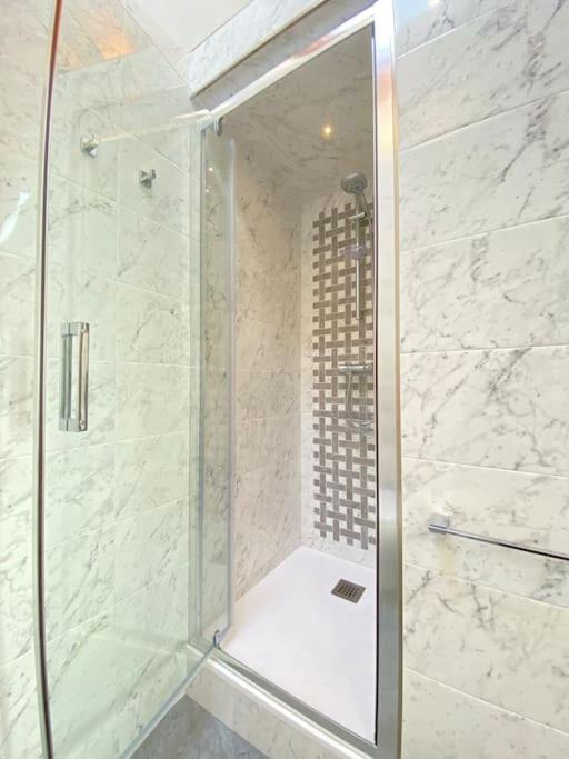 Vila Relax&Business Wi-Fi, Tv Hd, Parcheggio Gratuito Capannori Exteriér fotografie